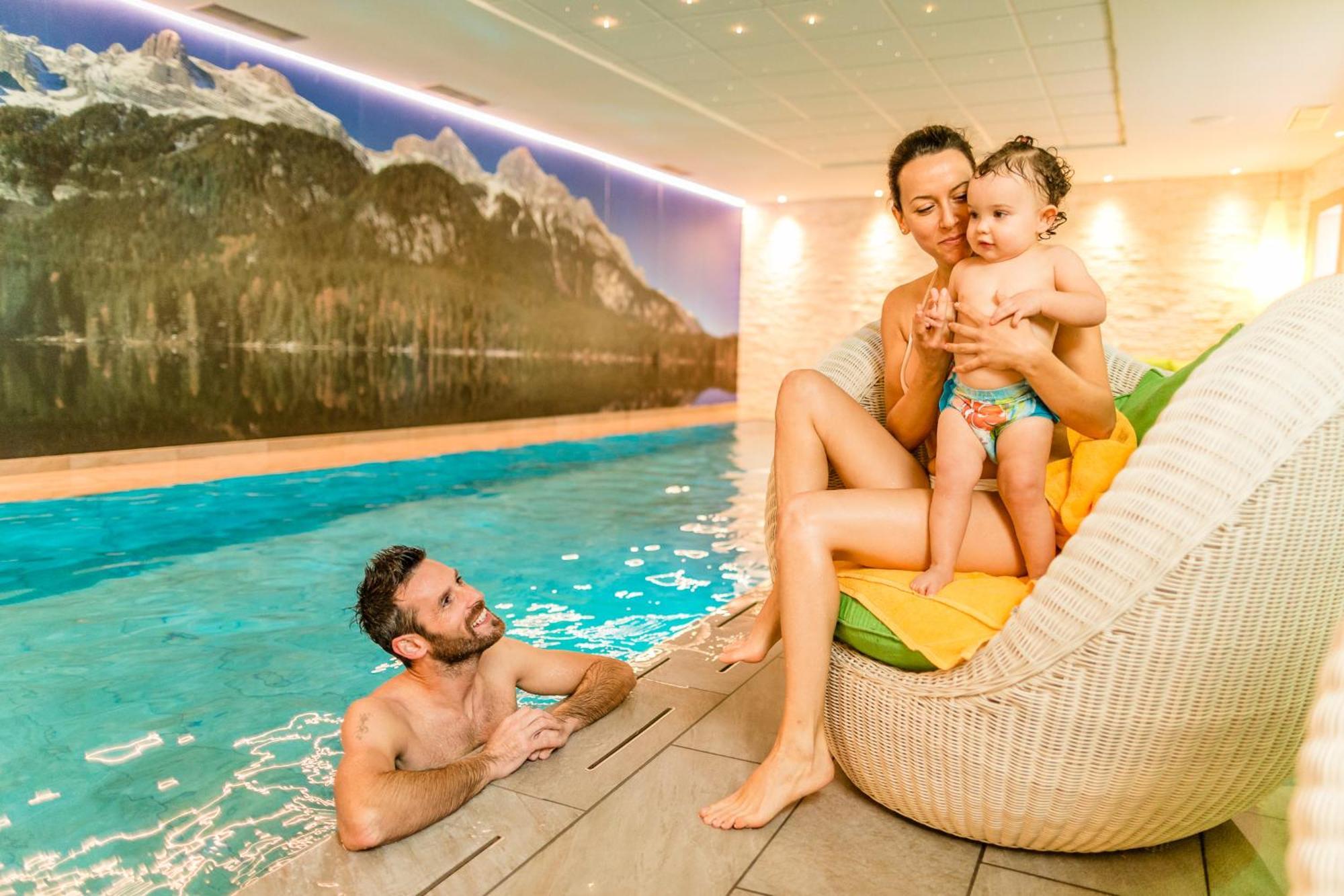 Family Hotel Serena Andalo Eksteriør bilde